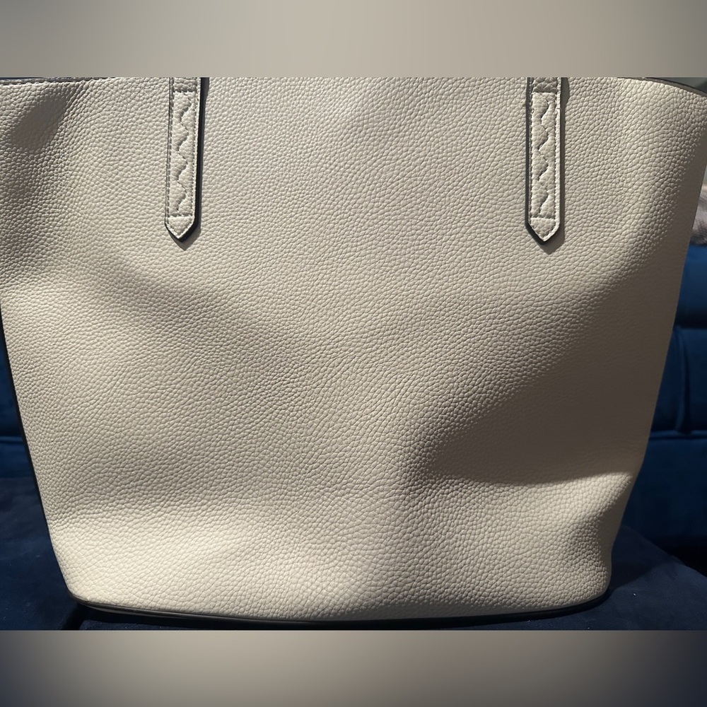 Embroidered Cream Tote Bag - Picture 3 of 7